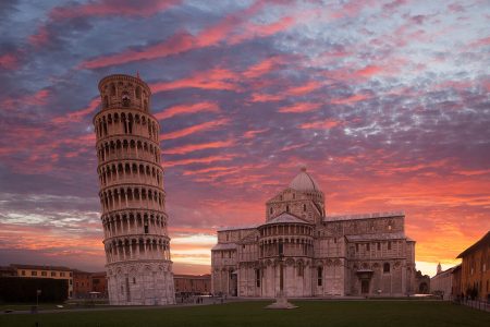 PISA CATHEDRAL GUIDED TOUR & WINE TASTING WITH LEANING TOWER TICKET OPTION (German and Spanish)